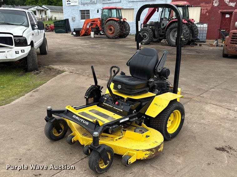Great Dane Brutus Equipment Image0