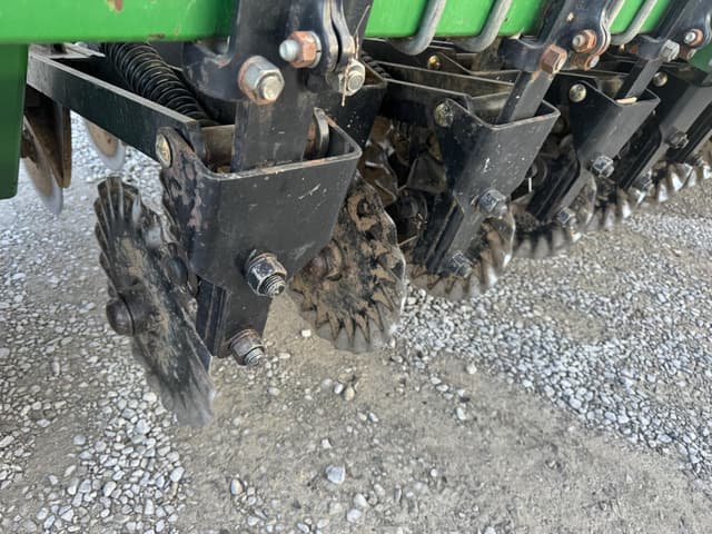 Image of Great Plains 1005NT equipment image 4