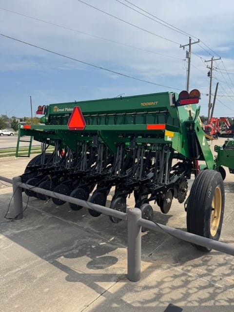 Great Plains 1006NT Equipment Image0