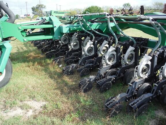Image of Great Plains 12 Row Stack fold equipment image 1