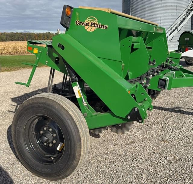 Image of Great Plains 1205NT equipment image 1