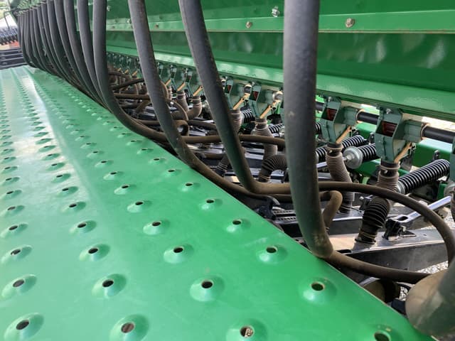 Image of Great Plains 1300 equipment image 4