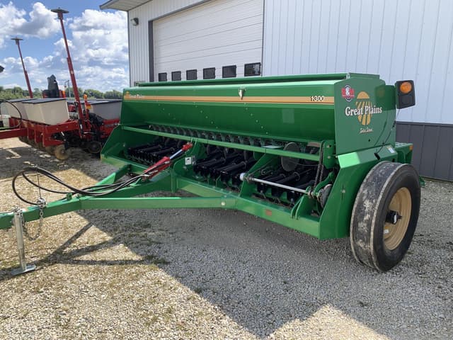 Image of Great Plains 1300 equipment image 2