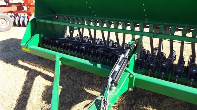 Image of Great Plains 1300 equipment image 3