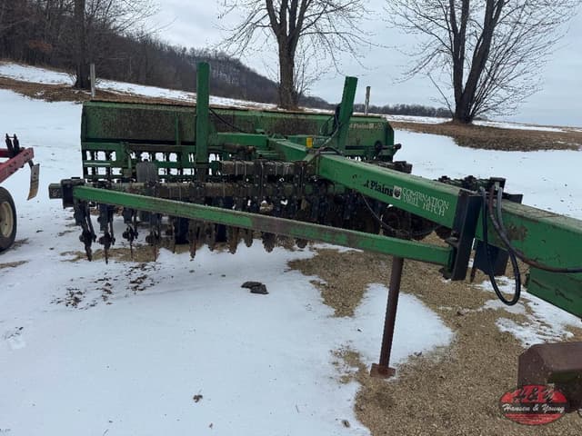 Image of Great Plains Solid Stand equipment image 2