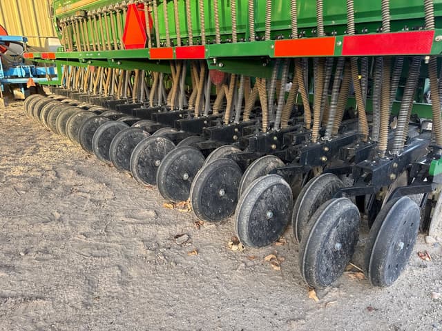 Image of Great Plains 1500 equipment image 4