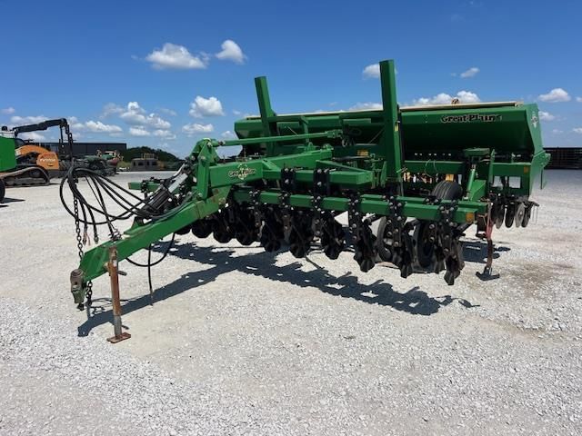 Great Plains 1500 Equipment Image0