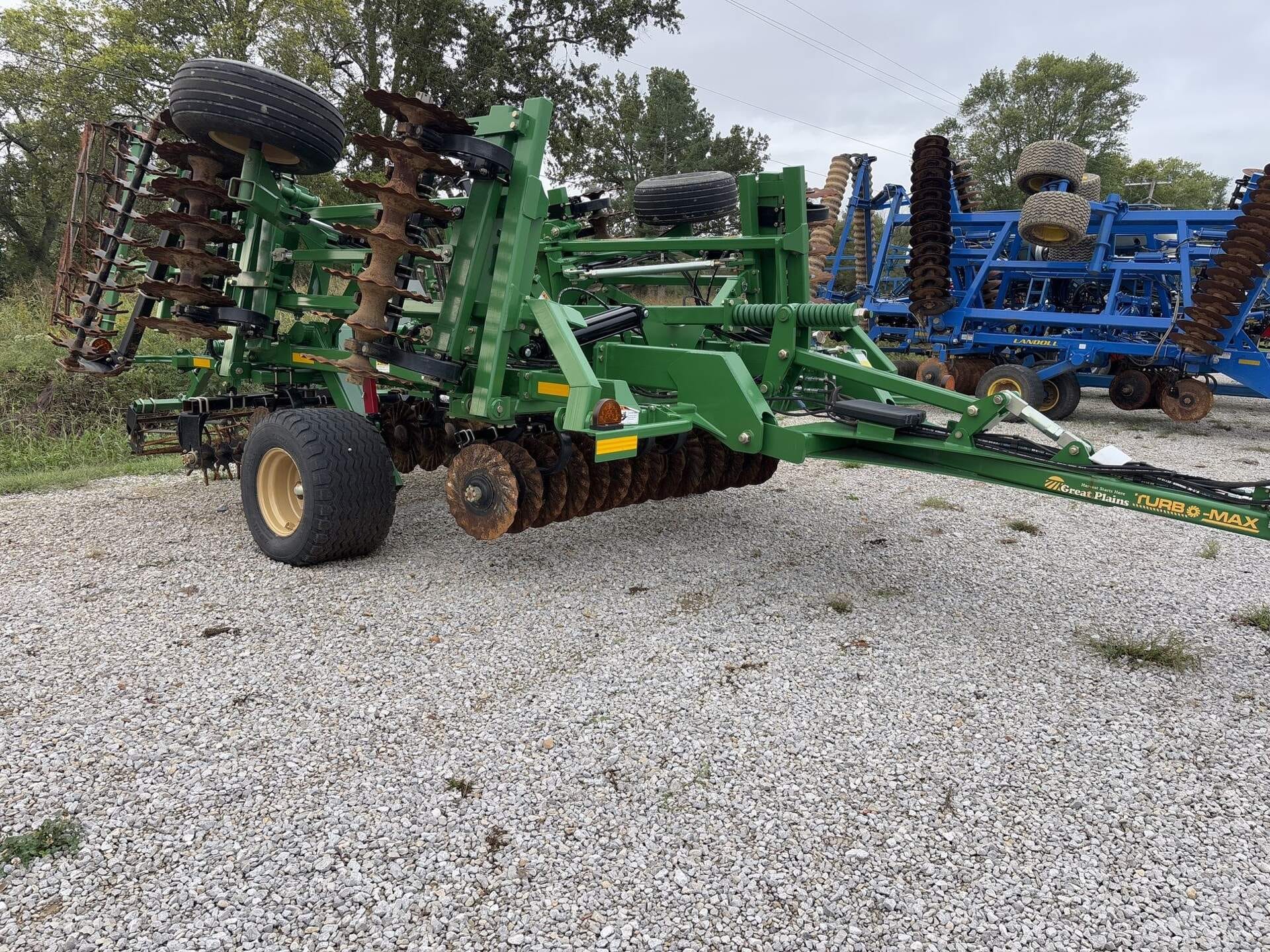 2023 Great Plains 1800TM Equipment Image0