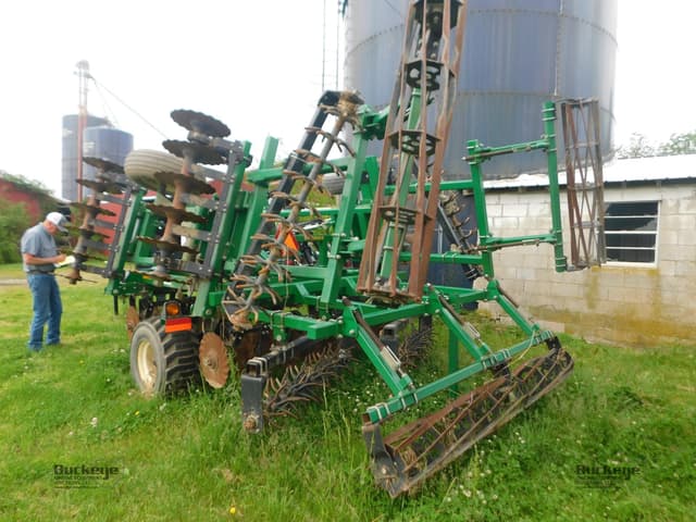 Image of Great Plains 1800TT equipment image 1