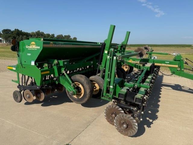 Great Plains 2000 Equipment Image0