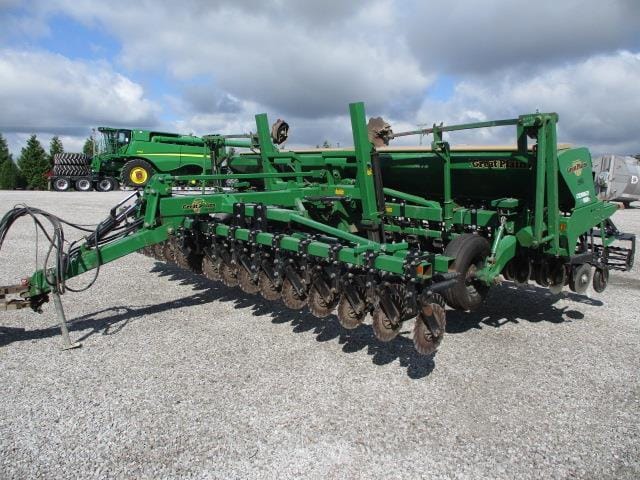 Great Plains 2000 Equipment Image0