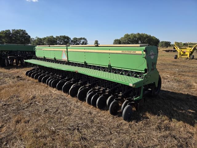 Image of Great Plains 2000 equipment image 3