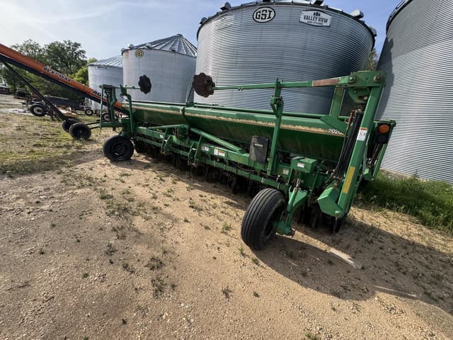 Image of Great Plains 2020 equipment image 1