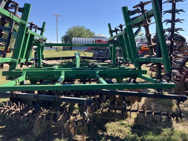 Image of Great Plains 2200TT equipment image 4