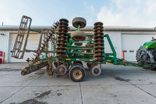 Image of Great Plains 2400TM equipment image 1