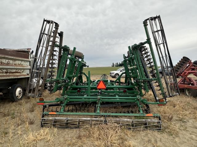 Image of Great Plains 2400TM equipment image 4