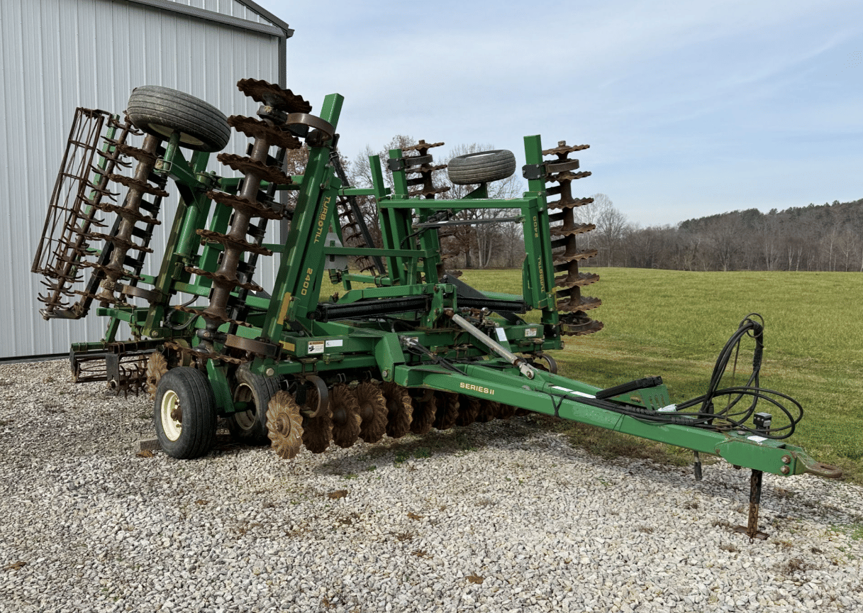 Main image Great Plains 2400TT