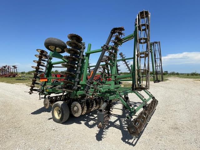 Image of Great Plains 2400TT equipment image 3