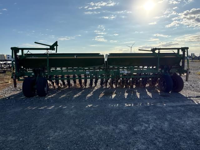 Image of Great Plains 2420 equipment image 2