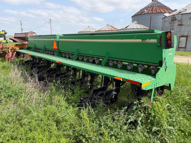 Image of Great Plains 2420 equipment image 2