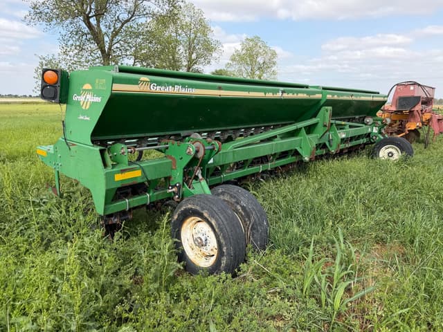 Image of Great Plains 2420 equipment image 1