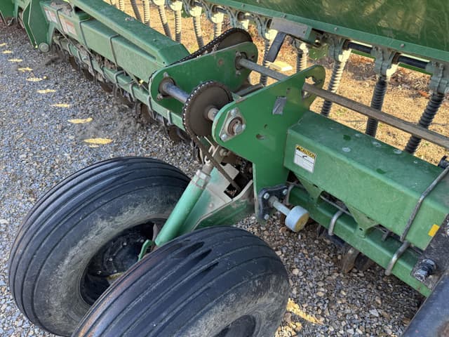 Image of Great Plains 2420 equipment image 4