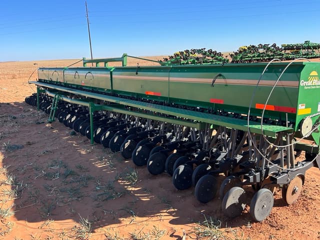 Image of Great Plains 2700 equipment image 3