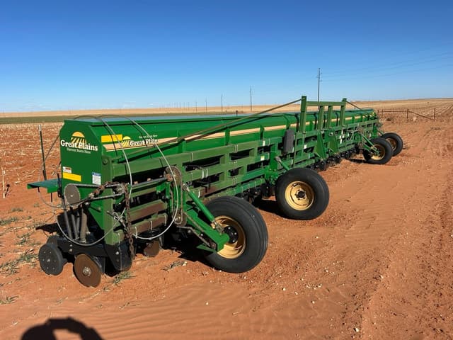 Image of Great Plains 2700 equipment image 1