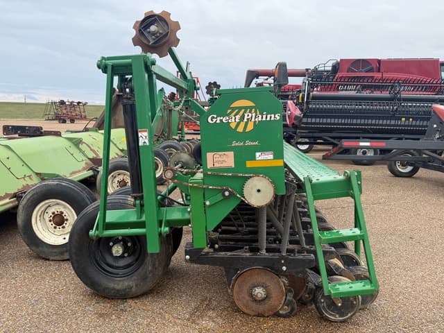 Image of Great Plains 2700 equipment image 1