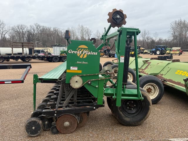 Image of Great Plains 2700 equipment image 2