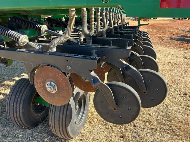 Image of Great Plains Solid Stand equipment image 3