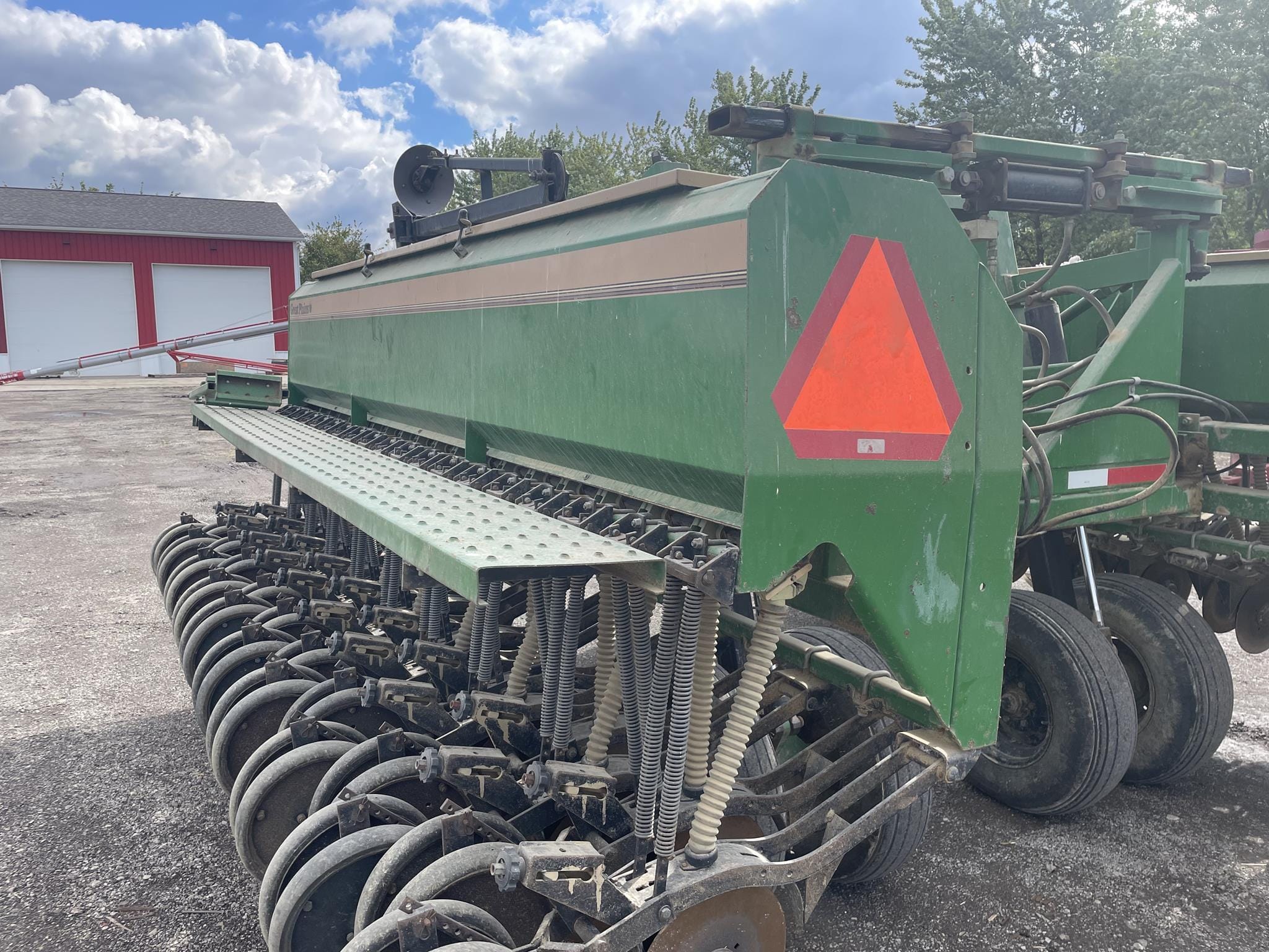 Great Plains 2SF24 Equipment Image0