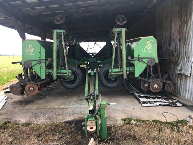 Tractor Zoom Great Plains Solid Stand 30