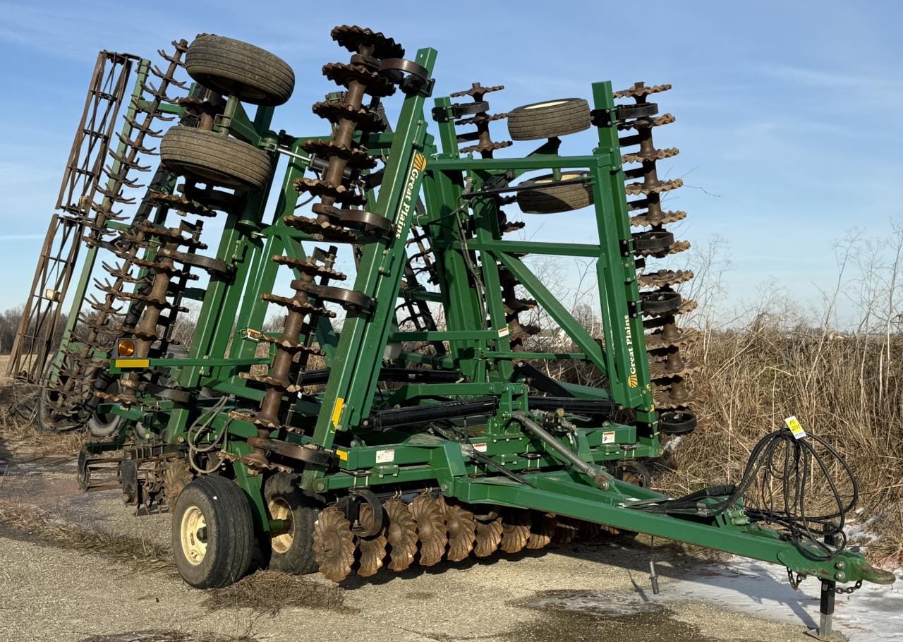 Great Plains 3000TT Equipment Image0