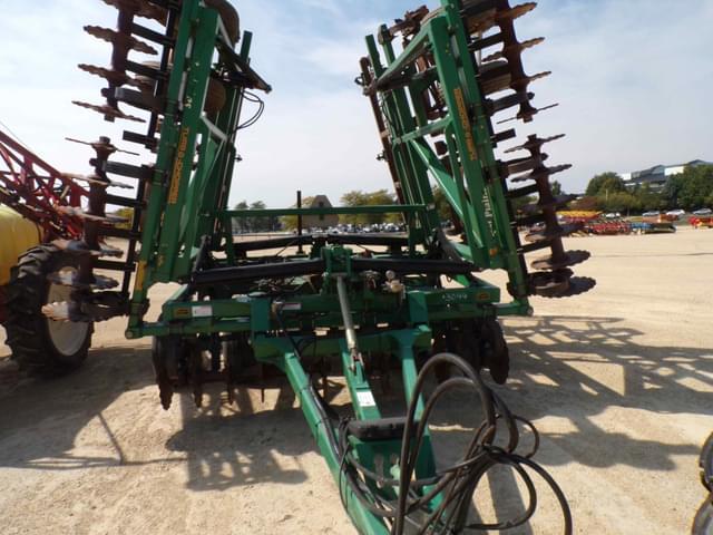 Image of Great Plains 3000 equipment image 2