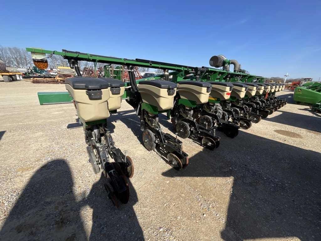 Great Plains 3P4025AH24TR38 Equipment Image0