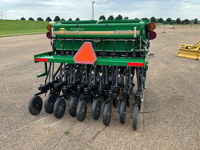 Image of Great Plains 3P606NT equipment image 3
