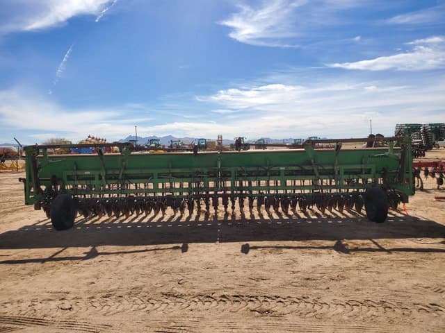Image of Great Plains 3PD27 equipment image 2