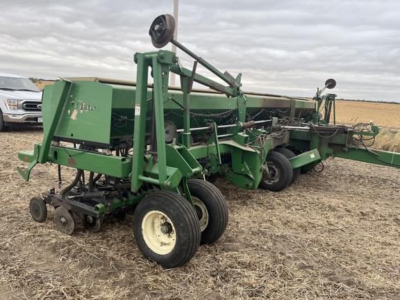 Image of Great Plains 3S-3000 equipment image 3