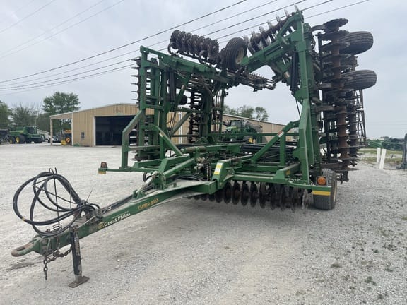 Great Plains 4000TM Equipment Image0