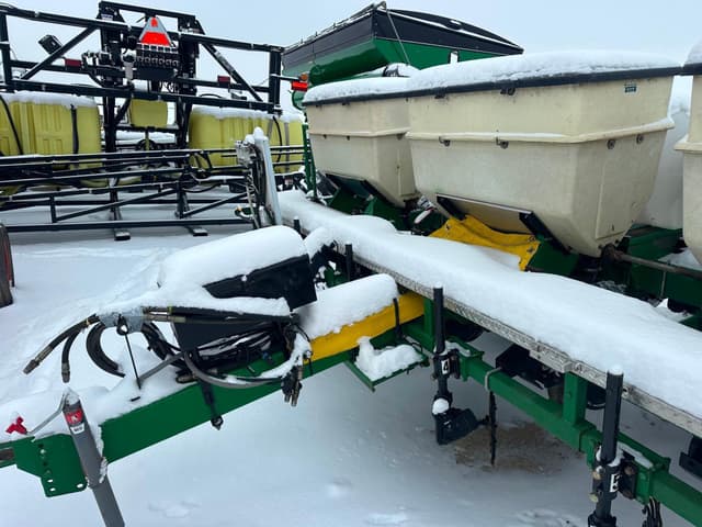 Image of Great Plains 6030 equipment image 3