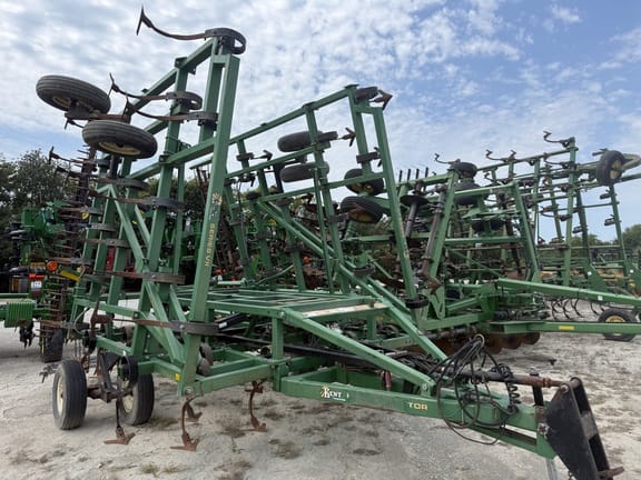 Great Plains 6330 Equipment Image0
