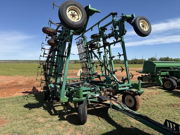 Image of Great Plains 8332 equipment image 2