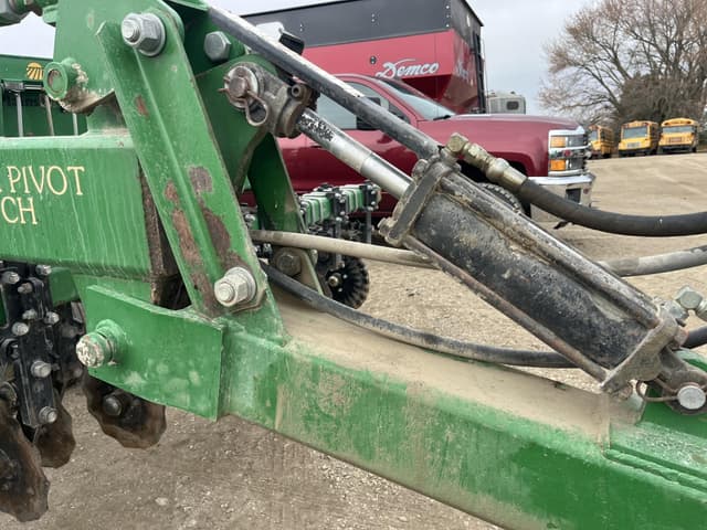 Image of Great Plains Solid Stand 15 equipment image 3