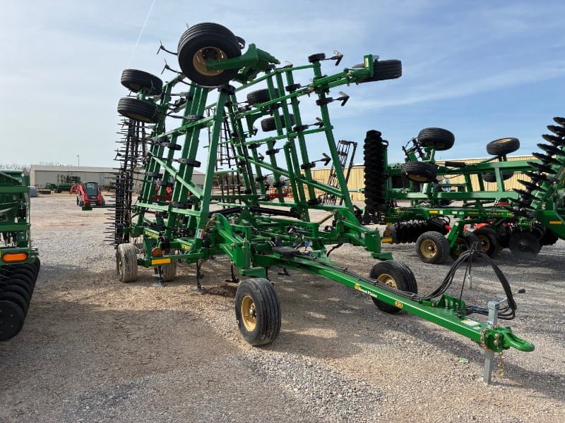 Great Plains CT8410-33 Equipment Image0