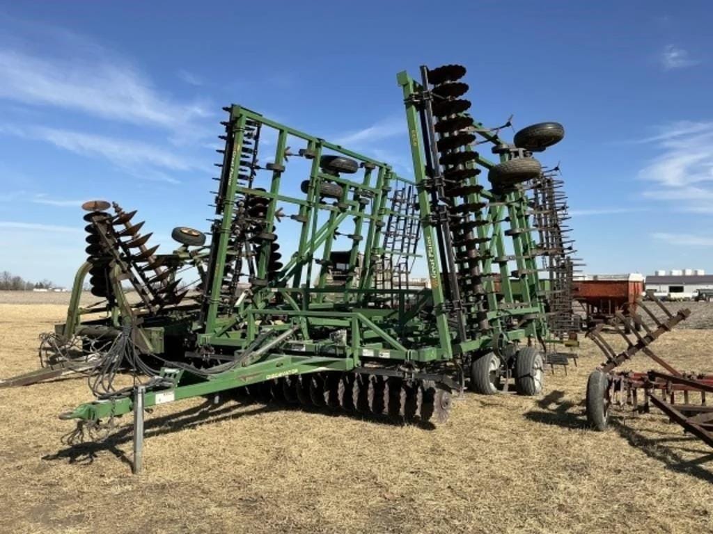 Great Plains 8333 Equipment Image0