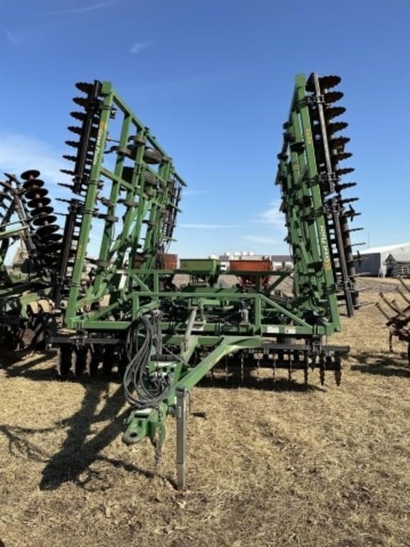 Image of Great Plains 8333 equipment image 1