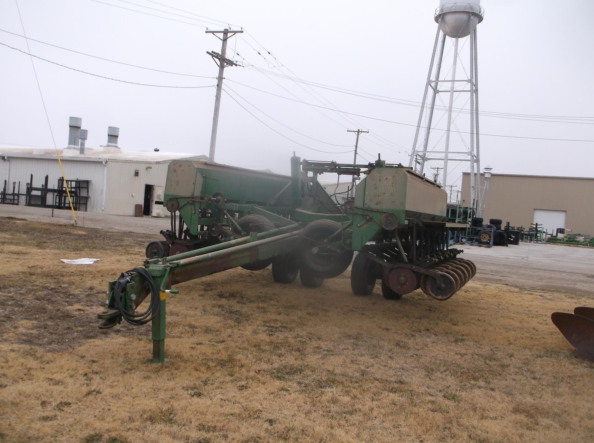 Great Plains Solid Stand 24 Equipment Image0