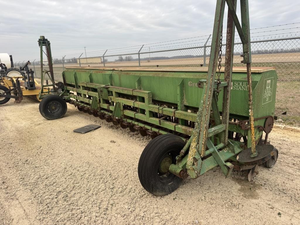 Great Plains Solid Stand 20 Equipment Image0