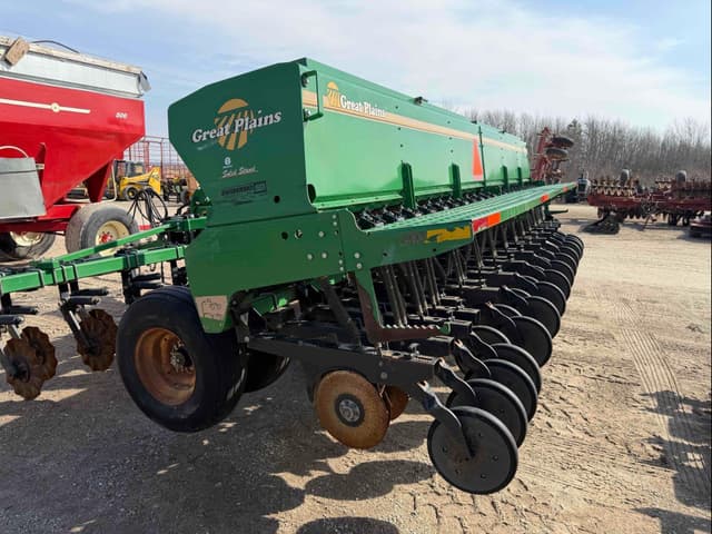 Image of Great Plains 2000 equipment image 4